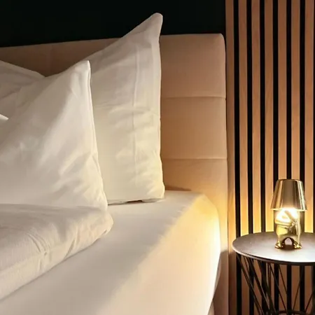 Urban Retreat Center Апартаменты