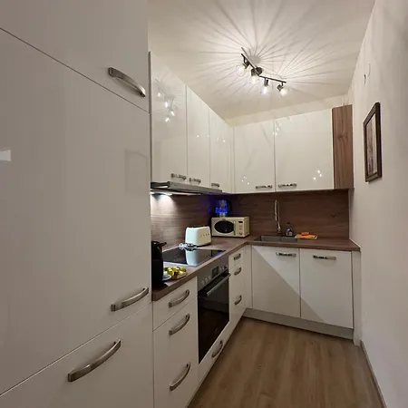 Urban Retreat Center Apartment *