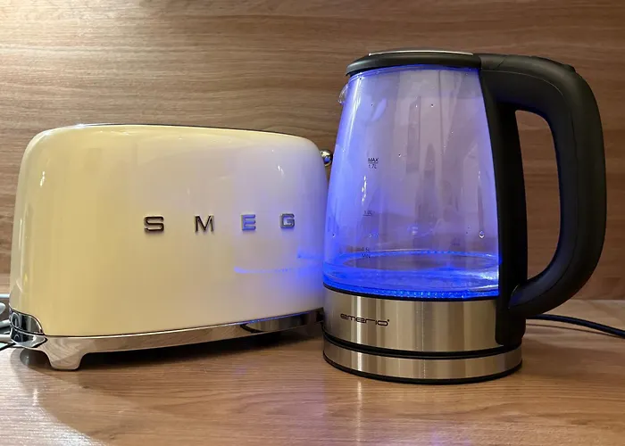 Urban Retreat Center Apartment