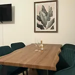 شقة Urban Retreat Center لينتز